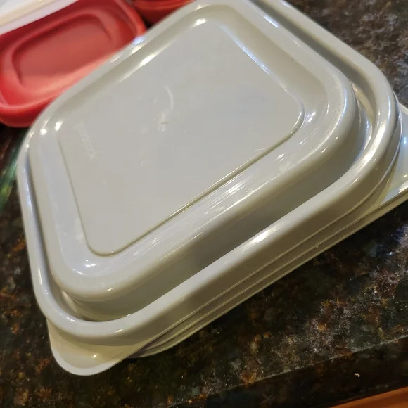 Multi-Color Food Storage Container Set - Picture 3 of 5